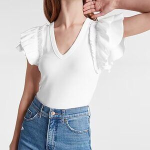 EXPRESS | Ribbed V-Neck Ruffle Sleeve Bodysuit | White | XL